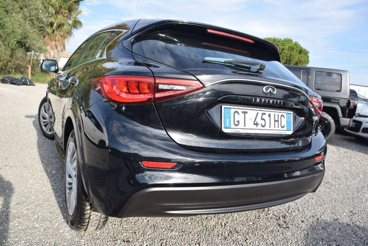 Infiniti Q30 1.5 diesel Business Executive (14)