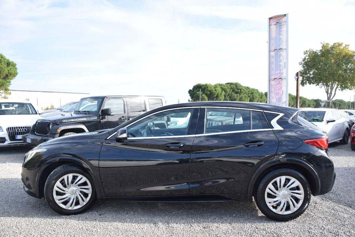 Infiniti Q30 1.5 diesel Business Executive (18)
