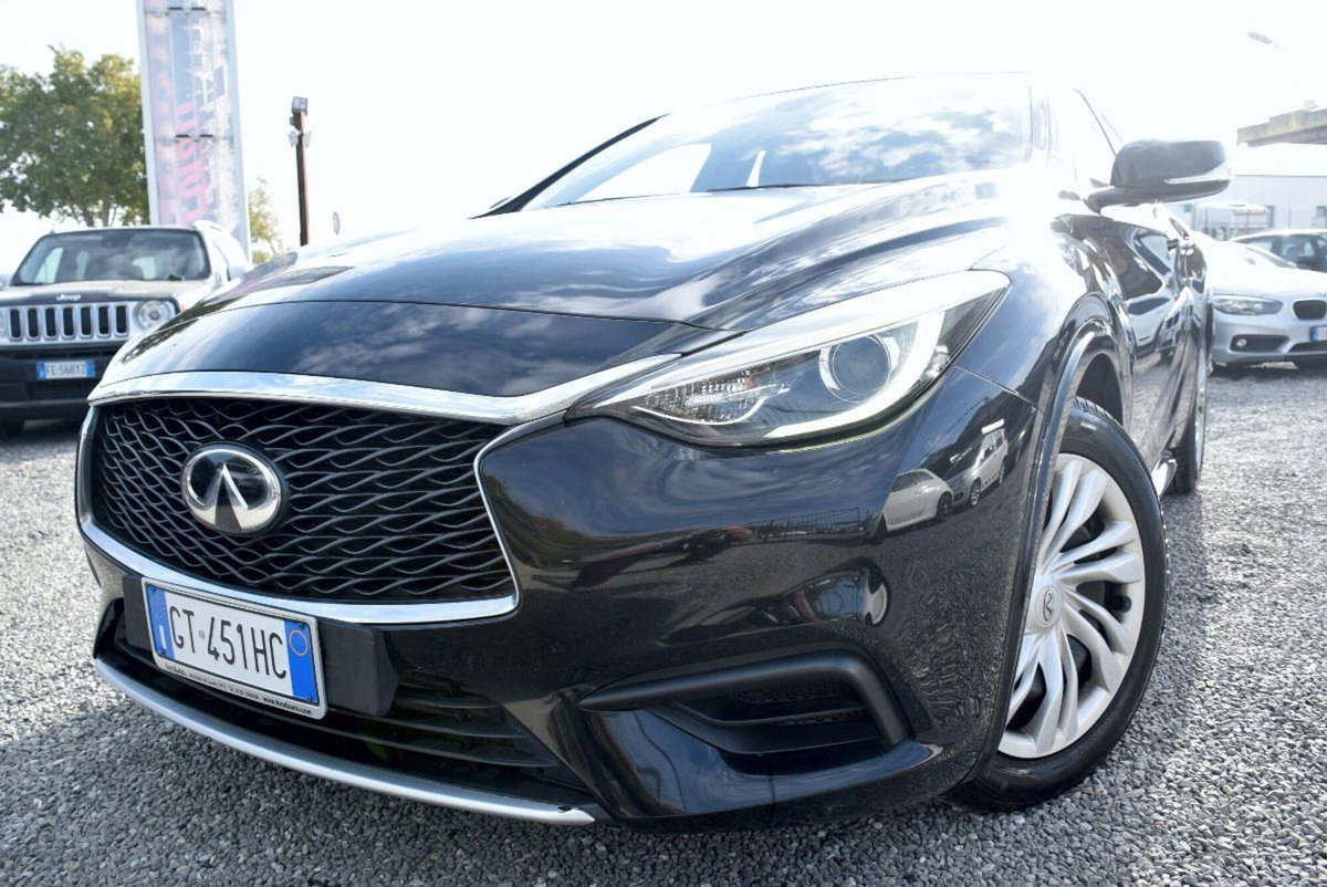 Infiniti Q30 1.5 diesel Business Executive (20)