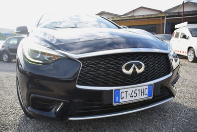 Infiniti Q30 1.5 diesel Business Executive (9)