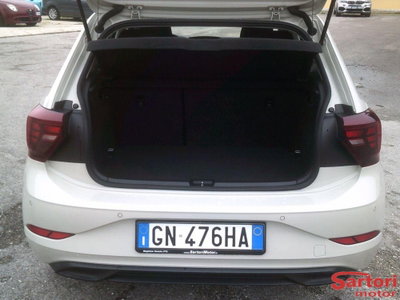 Volkswagen Polo 1.0 evo Life 80cv (10)