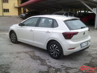 Volkswagen Polo 1.0 evo Life 80cv (4)
