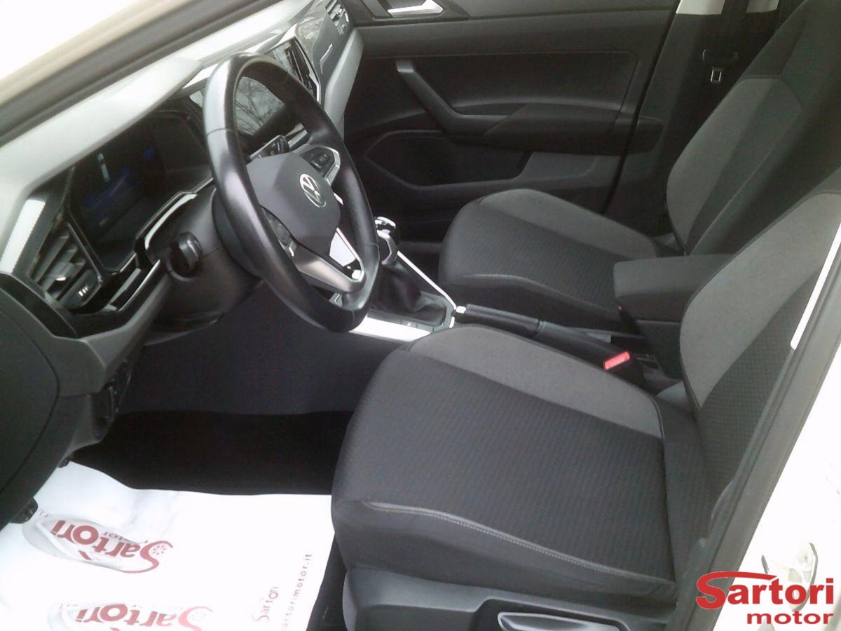 Volkswagen Polo 1.0 Life 80cv (5)