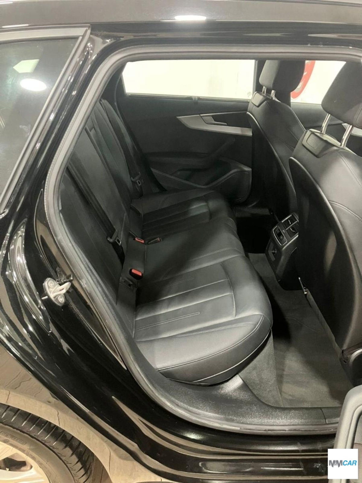 Audi A4 Avant 40 TDI quattro S tronic S line edition (7)