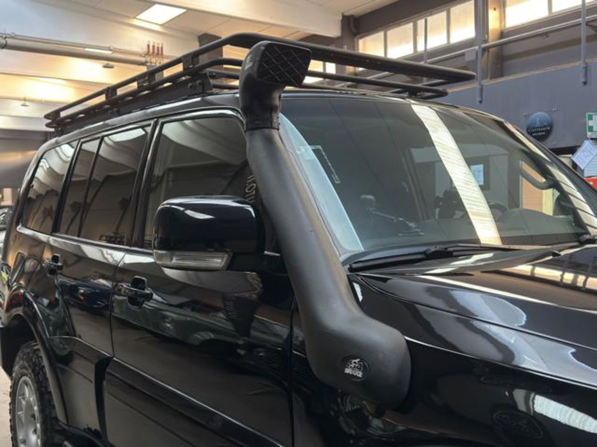 Mitsubishi Pajero 3.8 V6 24V aut. 5p. Instyle (11)