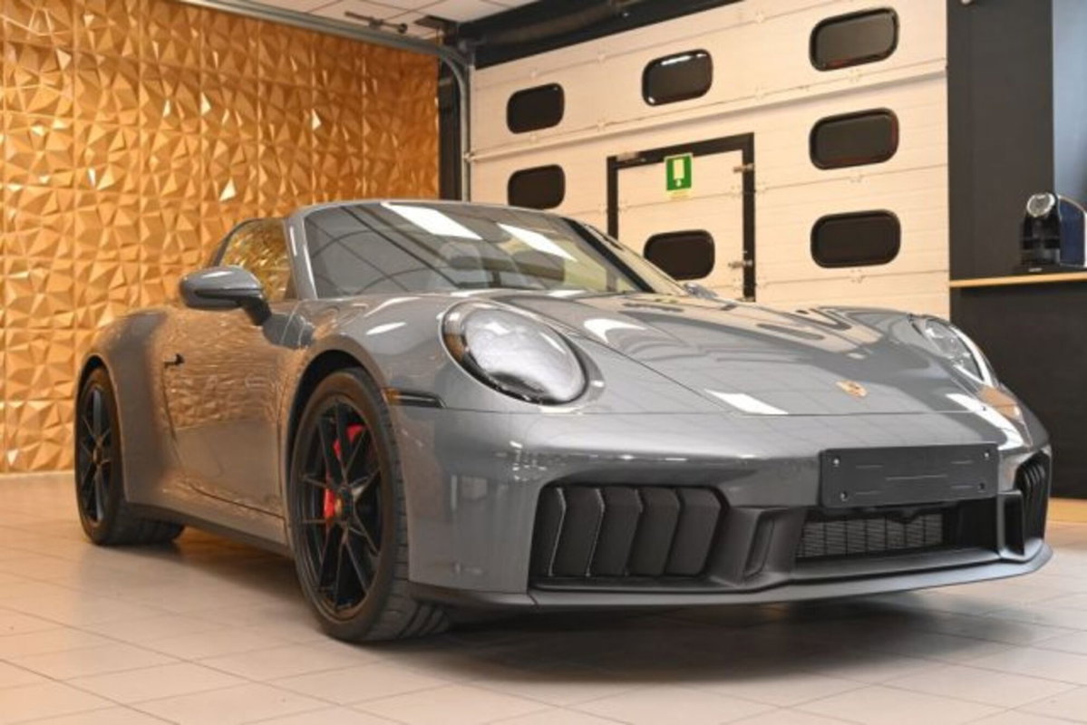 Porsche 911 Cabrio Targa 3.6 4 GTS auto (2)