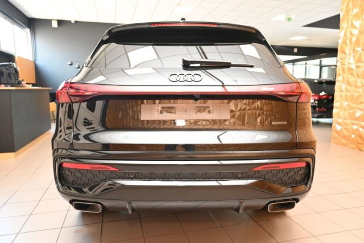 Audi Q5 2.0 e-hybrid Business quattro 299cv s-tronic (6)