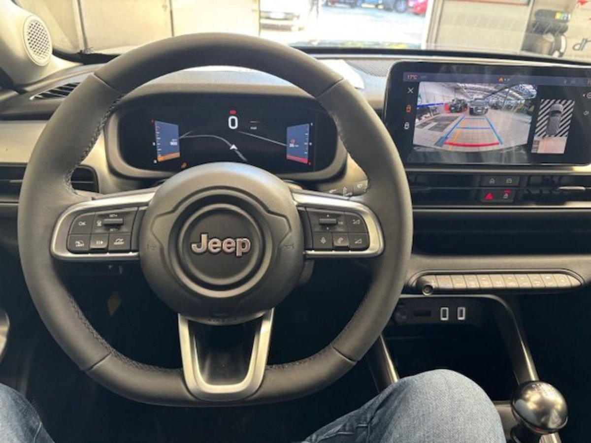 Jeep Avenger 1.2 turbo Summit fwd 100cv (14)