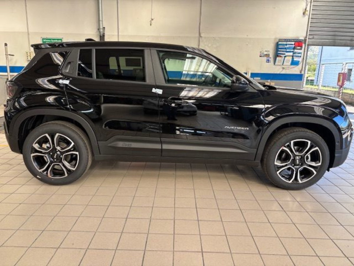 Jeep Avenger 1.2 turbo Summit fwd 100cv (4)