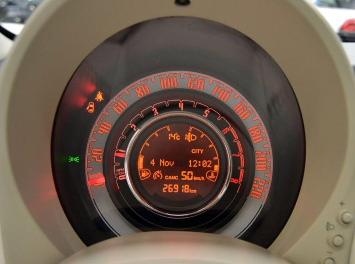 Fiat 500 1.2 EasyPower Lounge (9)