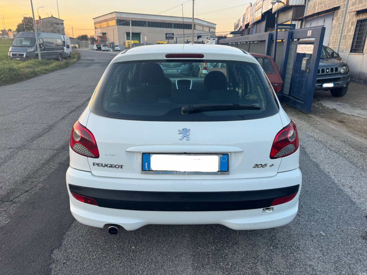 Peugeot 206 60CV 5p. Trendy (4)
