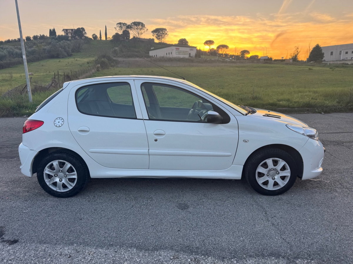 Peugeot 206 60CV 5p. Trendy (6)