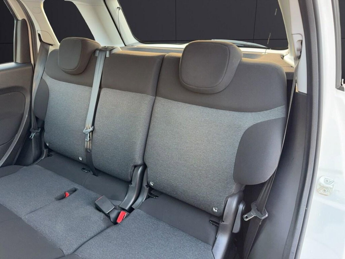Fiat 500L 1.6 mjt VGT 120cv Urban 4p.ti E6b (12)