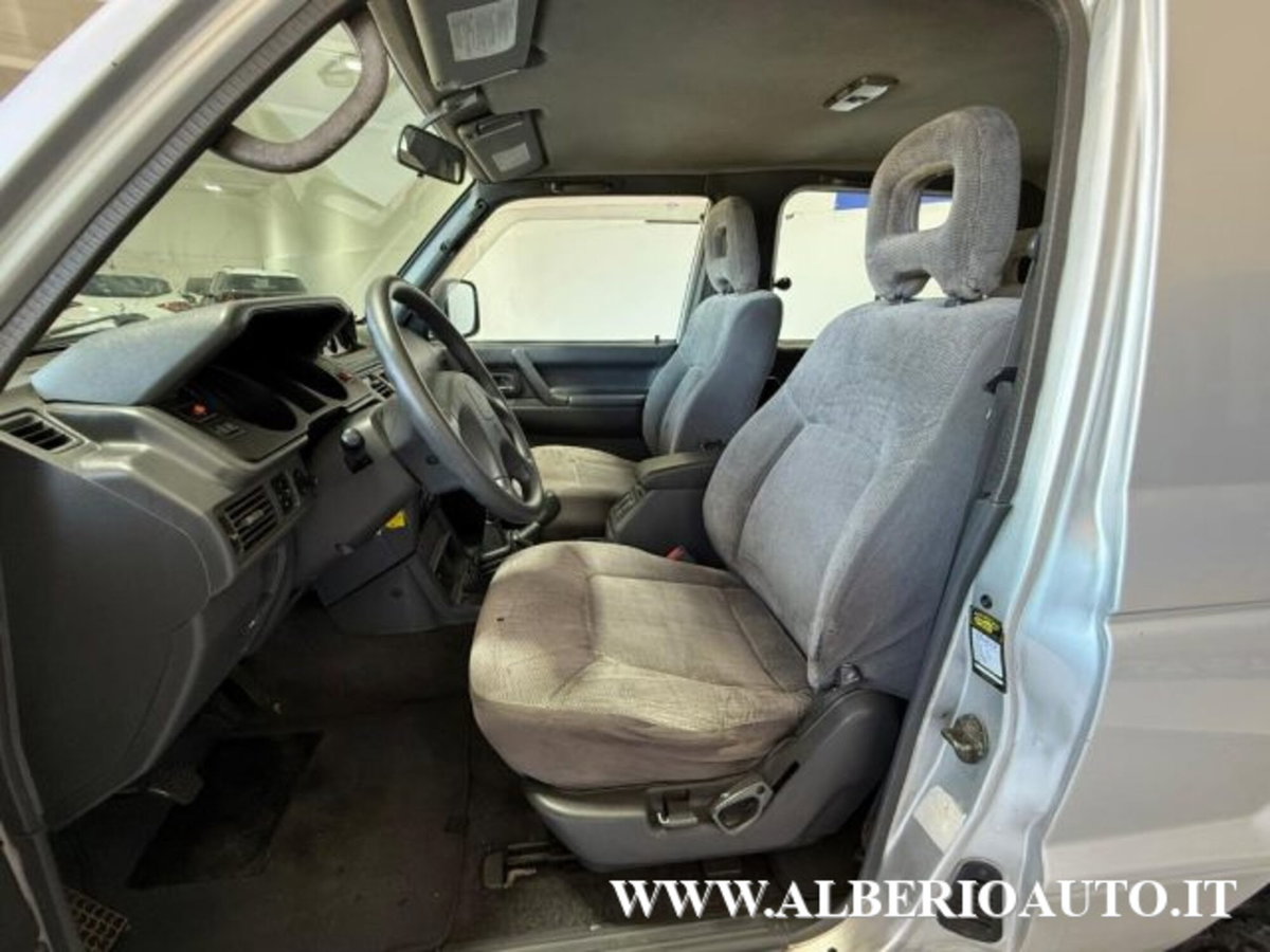 Mitsubishi Pajero 2.5 TDI Metal-top GLX Zeus (7)