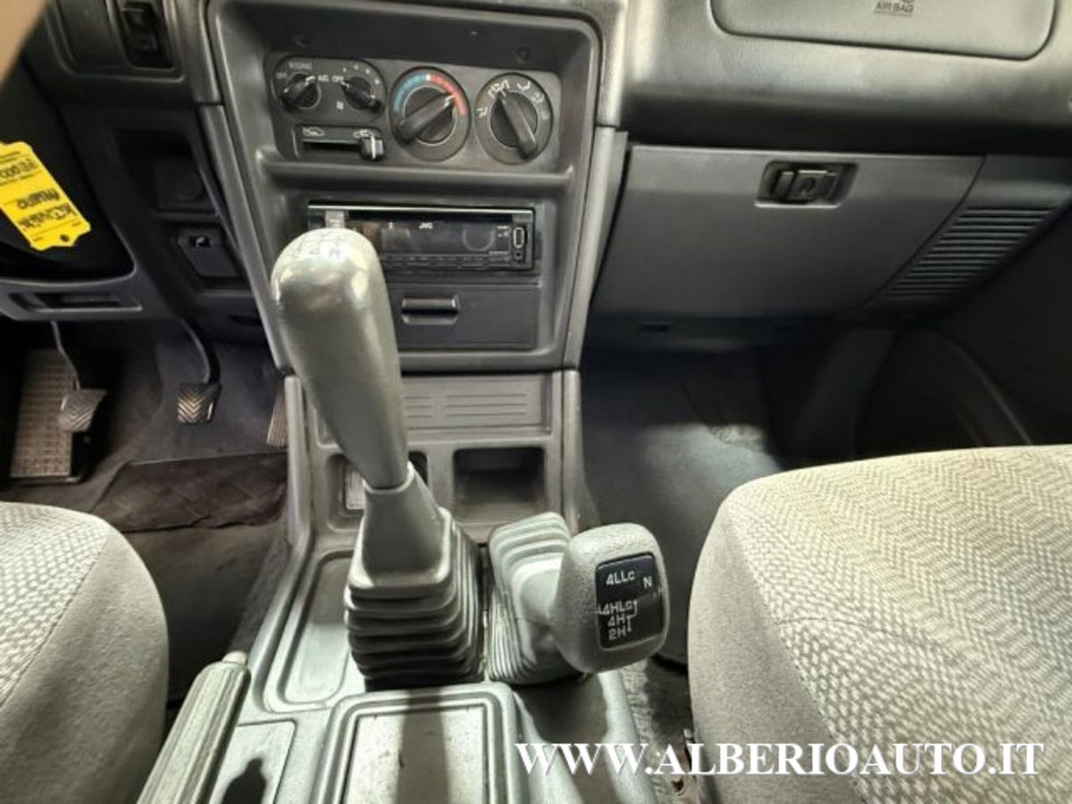 Mitsubishi Pajero 2.5 TDI Metal-top GLX Zeus (9)