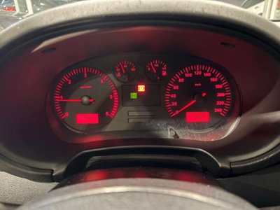 SEAT Leon TDI/110 CV cat Signo (14)