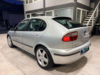 SEAT Leon TDI/110 CV cat Signo (7)