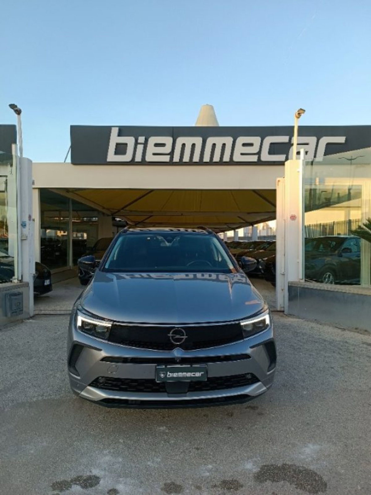 Opel Grandland 1.5 diesel Ecotec aut. Business Elegance (3)