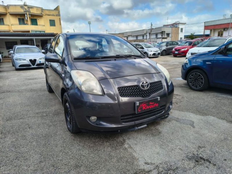 Toyota Yaris 1.3 5 porte Sol