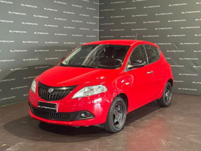 Lancia Ypsilon 1.0 FireFly 5 porte S&S Hybrid Silver Plus usata