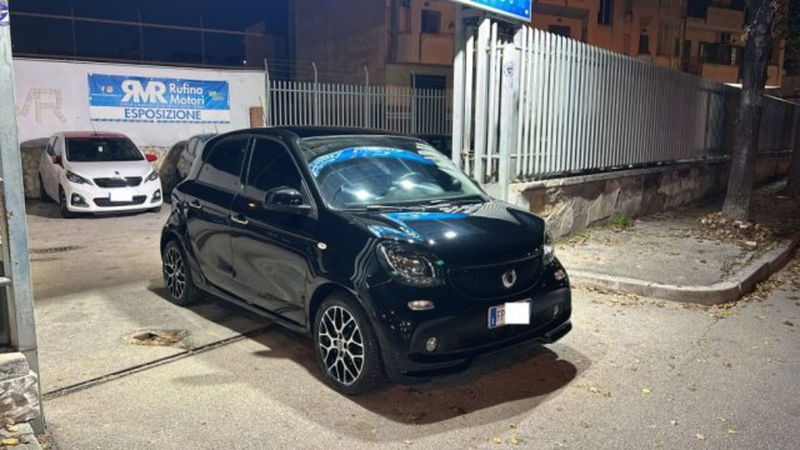smart forfour forfour 90 0.9 Turbo Brabus Style