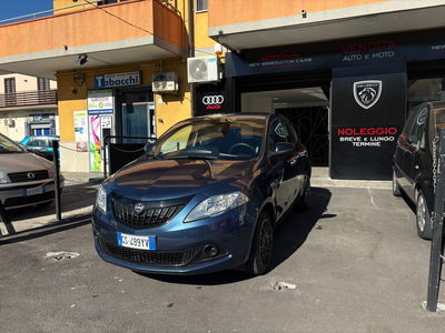 Lancia Ypsilon 1.0 FireFly 5 porte S&S Hybrid Silver Plus usata