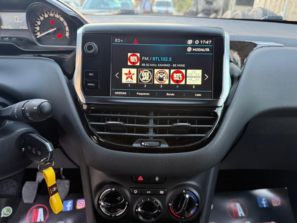 Peugeot 208 75 5 porte Allure (16)