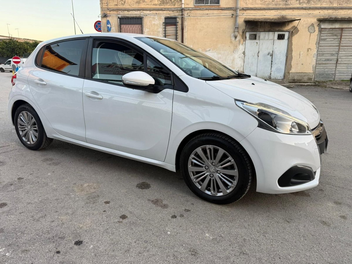 Peugeot 208 75 5 porte Allure (4)