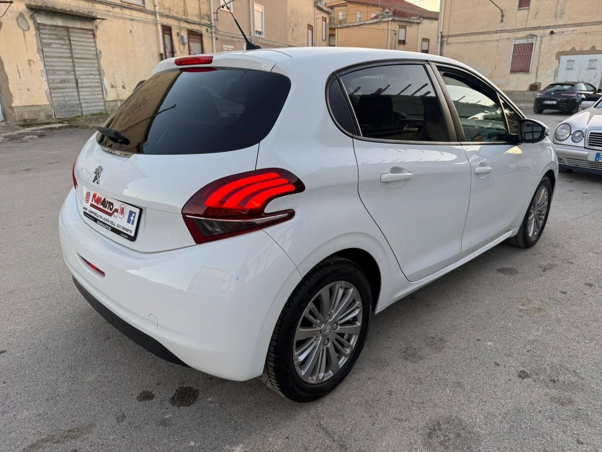 Peugeot 208 75 5 porte Allure (5)