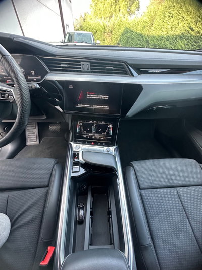 Audi e-tron Sportback 55 quattro S line Fast edition (5)