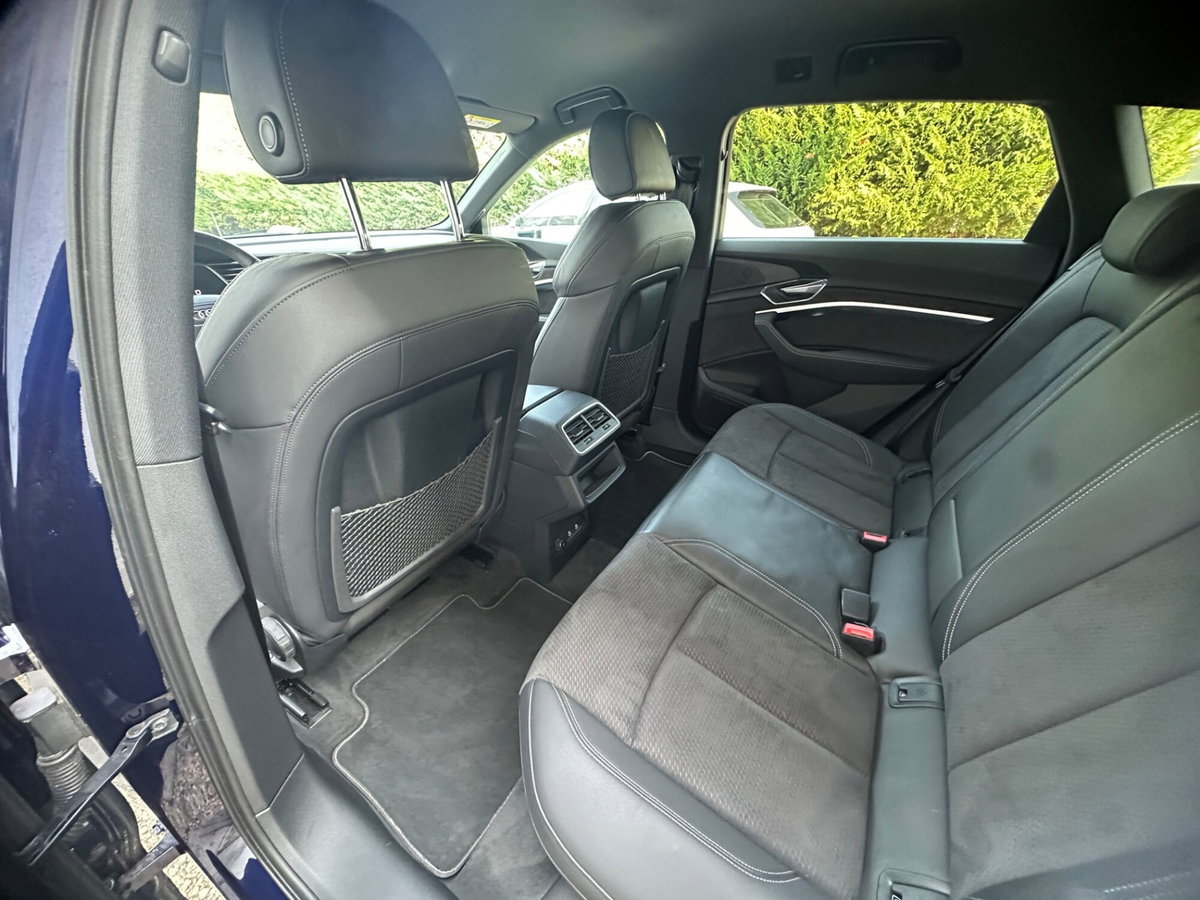 Audi e-tron Sportback 55 quattro S line Fast edition (3)