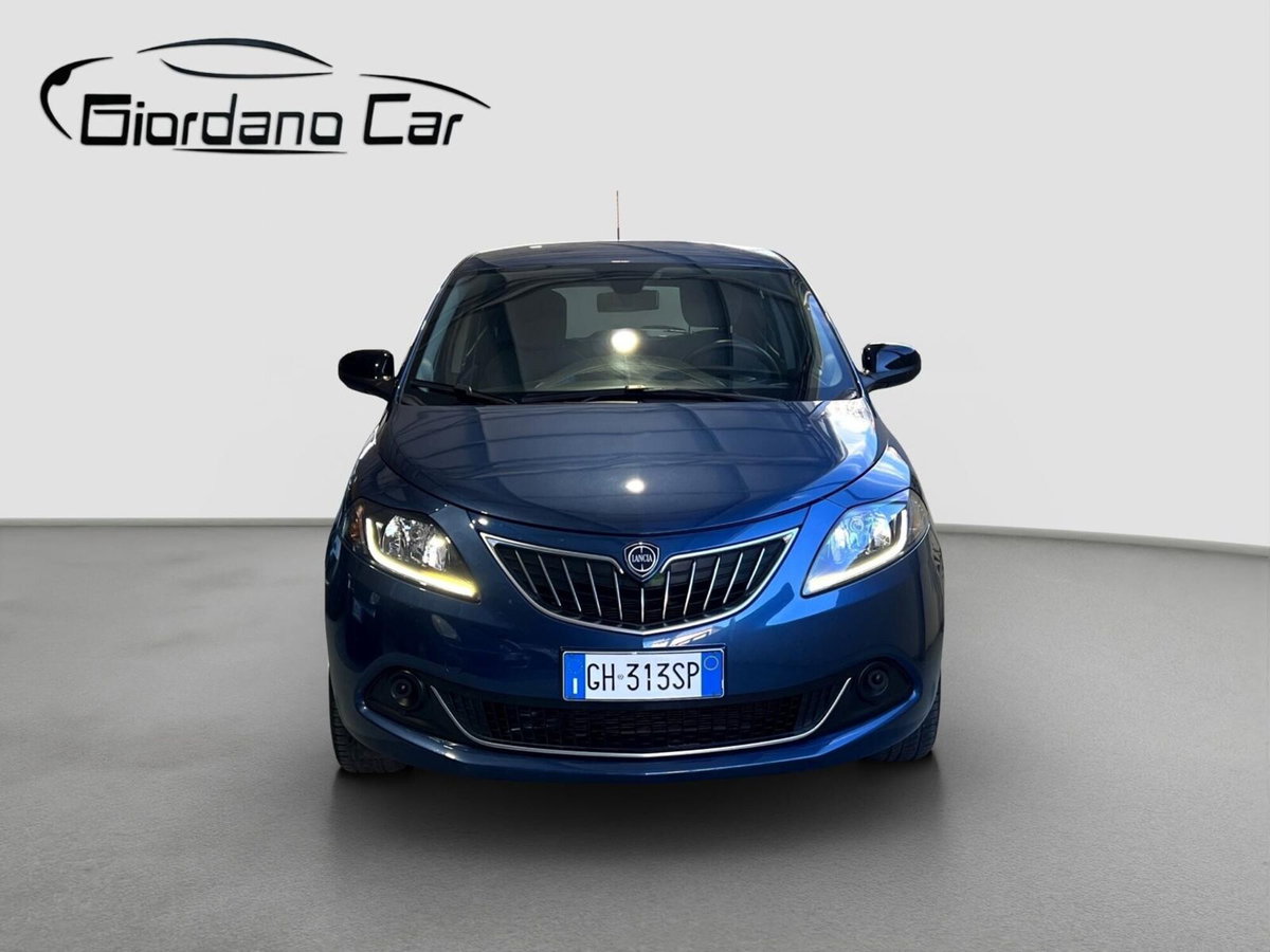 Lancia Ypsilon 1.0 FireFly 5 porte S&S Hybrid Ecochic Silver (2)