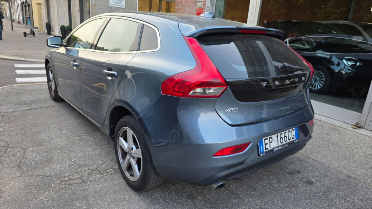 Volvo V40 D3 Geartronic Momentum (4)