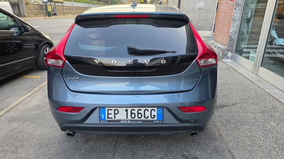 Volvo V40 D3 Geartronic Momentum (5)