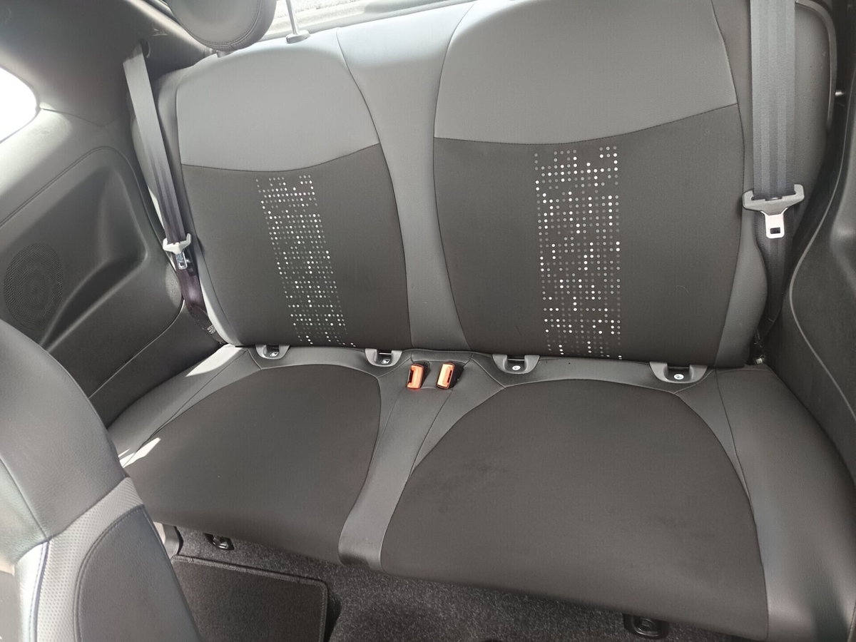 Fiat 500 1.0 Hybrid Connect (9)