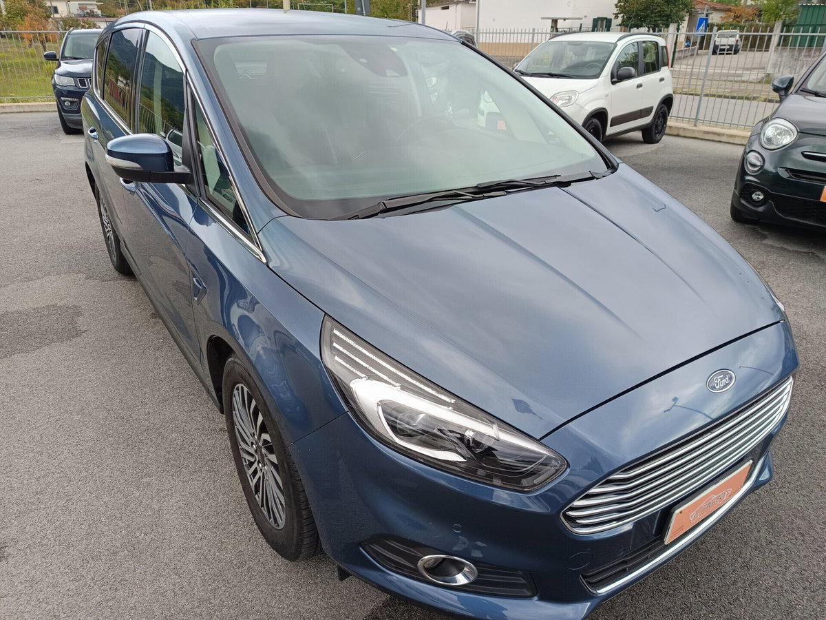 Ford S-Max 2.0 EcoBlue 150CV Start&Stop Aut. Titanium Business (18)