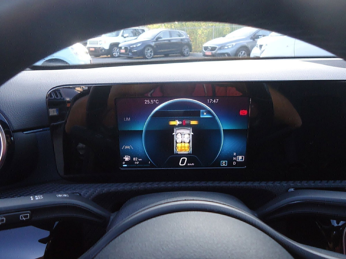 Mercedes-Benz Classe A 180 d Automatic Business (13)