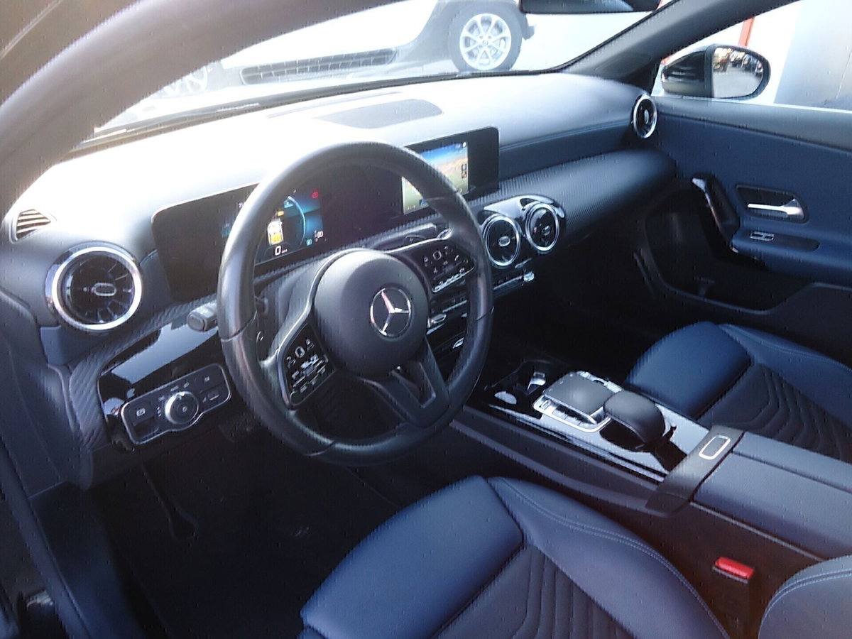 Mercedes-Benz Classe A 180 d Automatic Business (16)