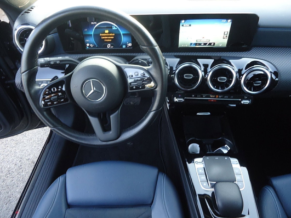 Mercedes-Benz Classe A 180 d Automatic Business (19)