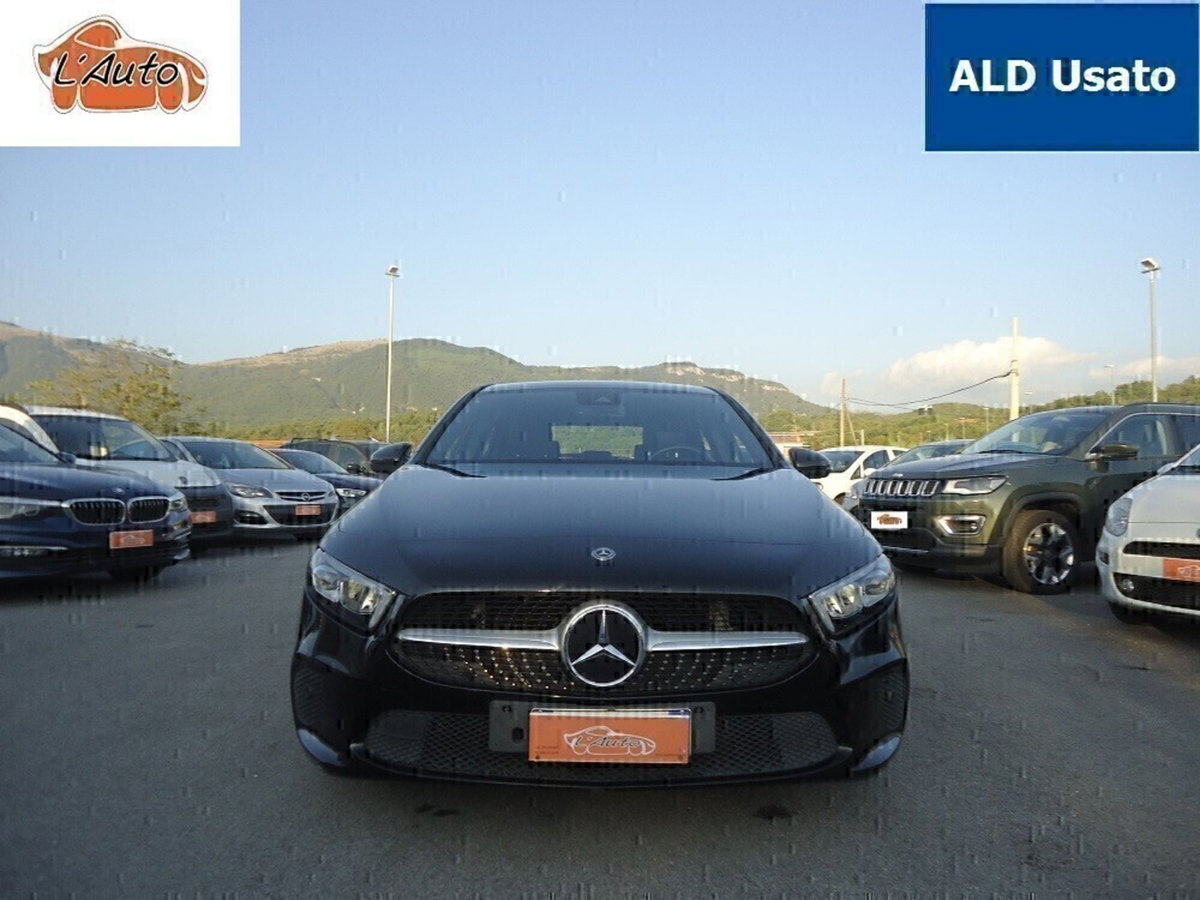Mercedes-Benz Classe A 180 d Automatic Business (2)