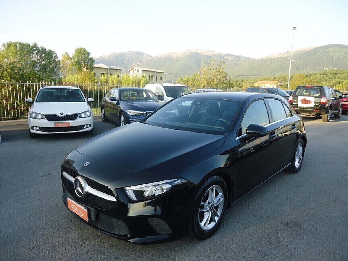 Mercedes-Benz Classe A 180 d Automatic Business (9)