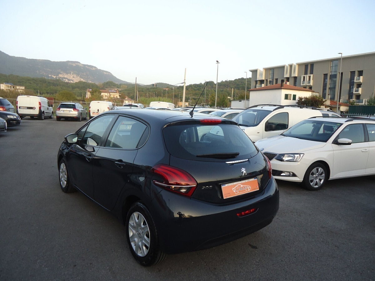 Peugeot 208 75 5 porte Active (6)