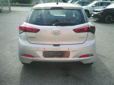 Hyundai i20 1.1 CRDi 12V 5 porte Comfort (4)
