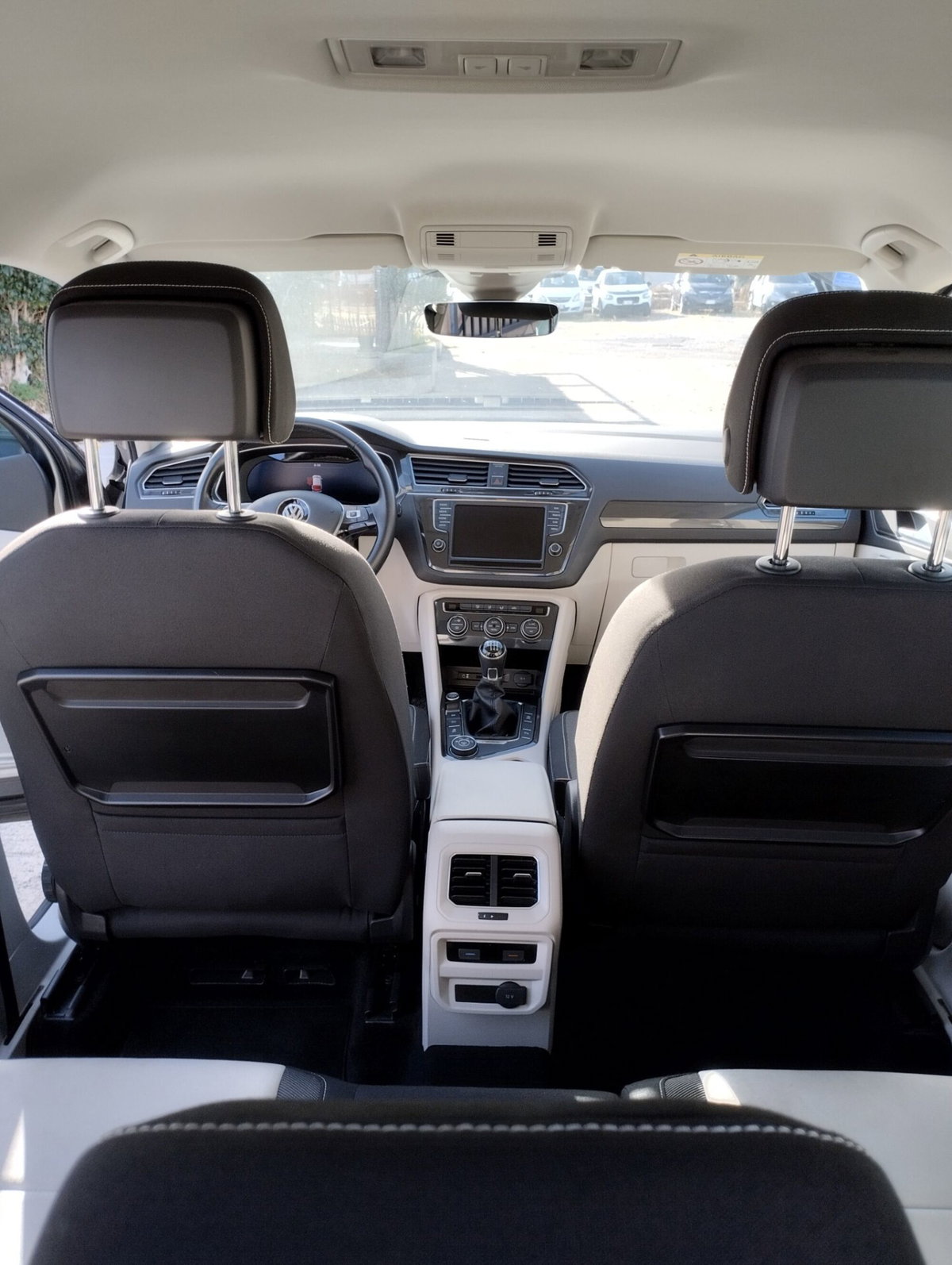 Volkswagen Tiguan 2.0 TDI SCR 4MOTION Style BlueMotion Technology (8)