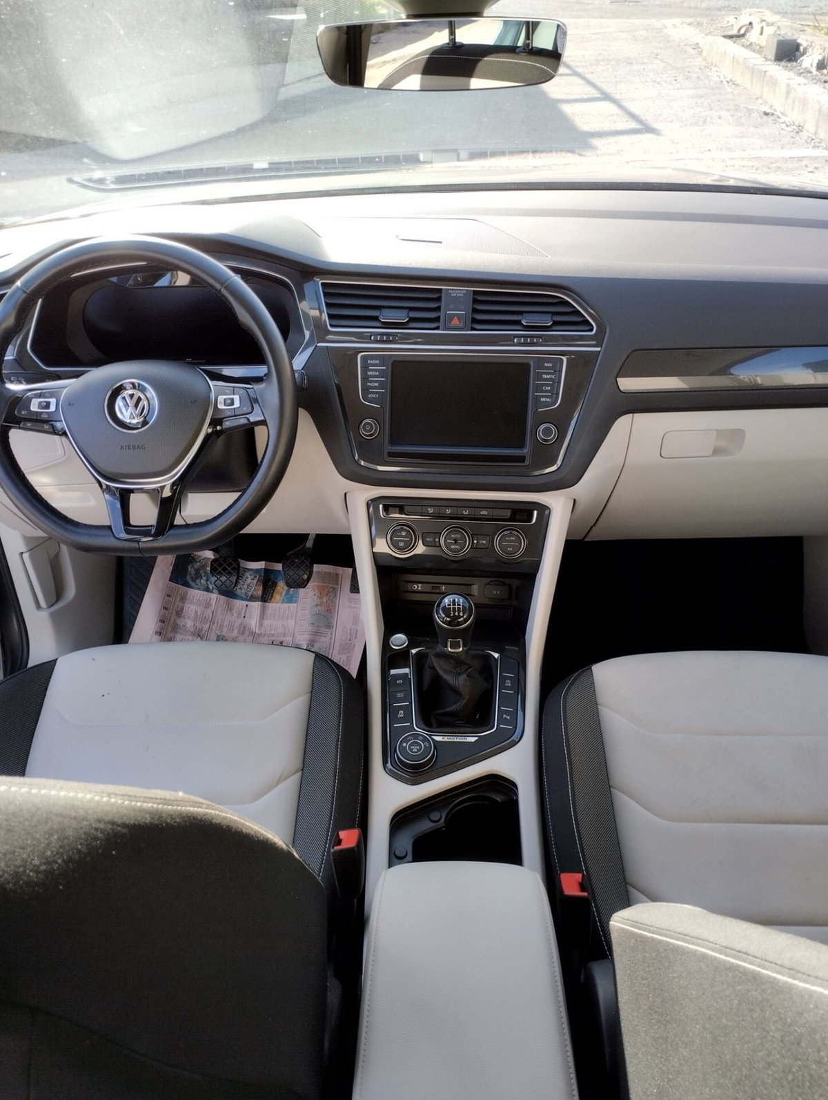 Volkswagen Tiguan 2.0 TDI SCR 4MOTION Style BlueMotion Technology (9)