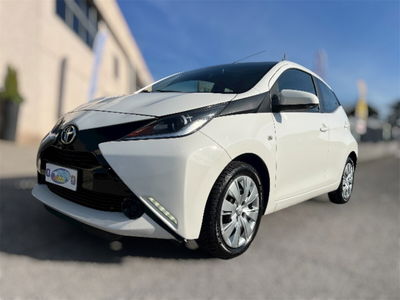 Toyota Aygo 1.0 VVT-i 69 CV 5 porte x-pure usata