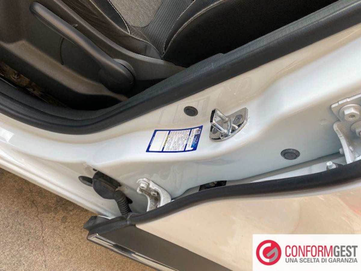 Renault Captur TCe 150 CV EDC FAP Sport Edition2 (16)