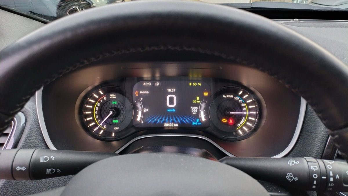 Jeep Compass 1.3 T4 240CV PHEV AT6 4xe S (8)