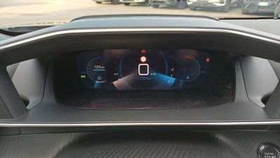 Peugeot 2008 BlueHDi 110 S&S GT (17)