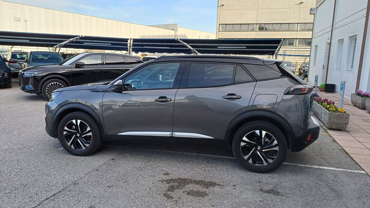 Peugeot 2008 BlueHDi 110 S&S GT (3)